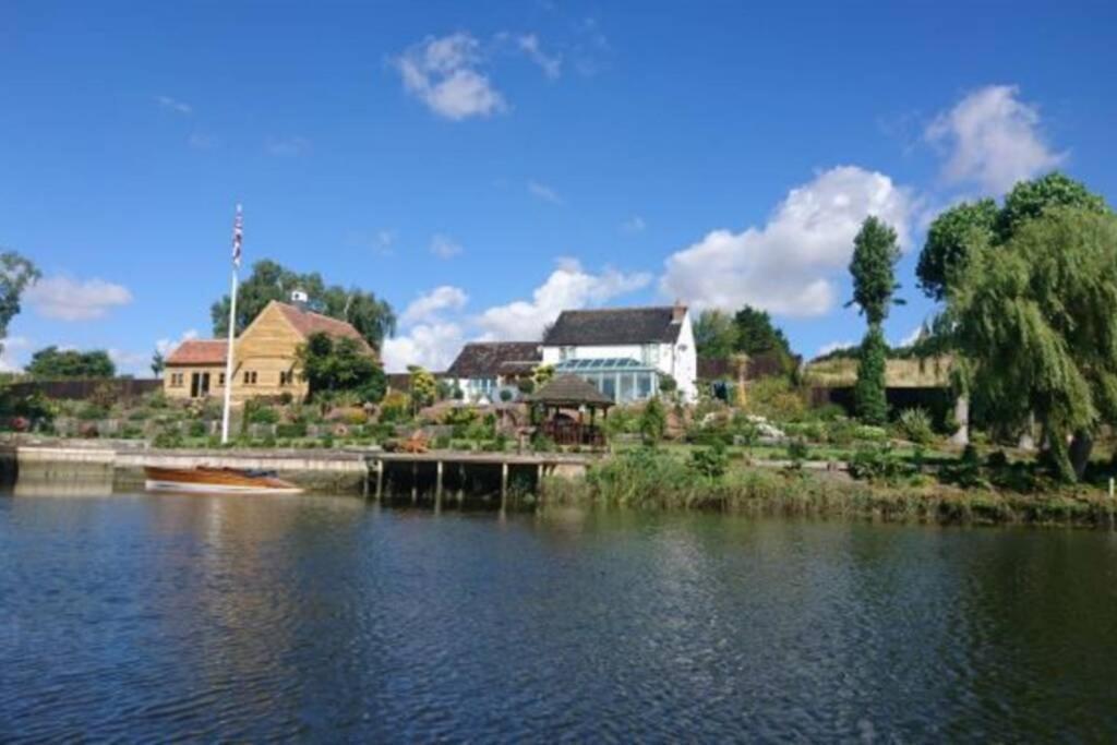 Lowlands Cottage Beccles Extérieur photo