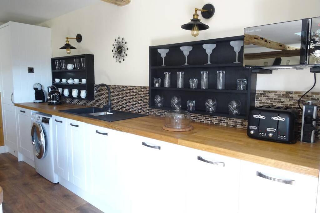 Lowlands Cottage Beccles Extérieur photo